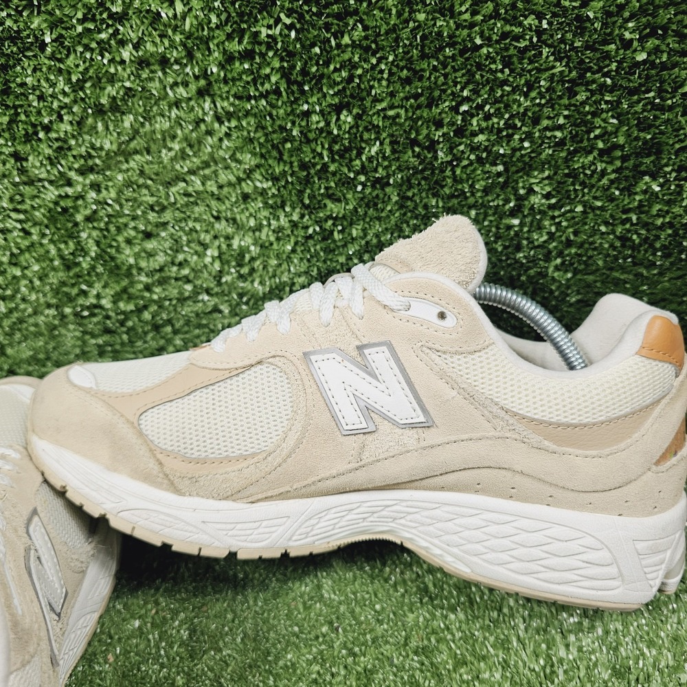 New Balance 2002R Sandstone Athletic Comfort Sneakers Mens Size 9 D - Picture 7 of 11